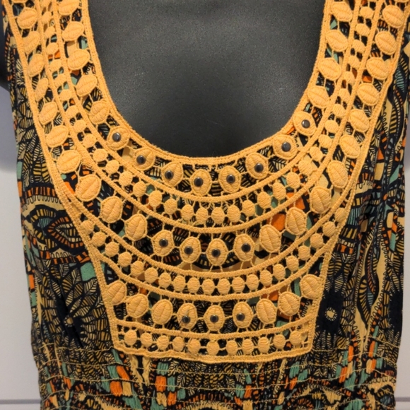 Gorgeous Abstract Print Maxi Dress - Picture 4 of 5